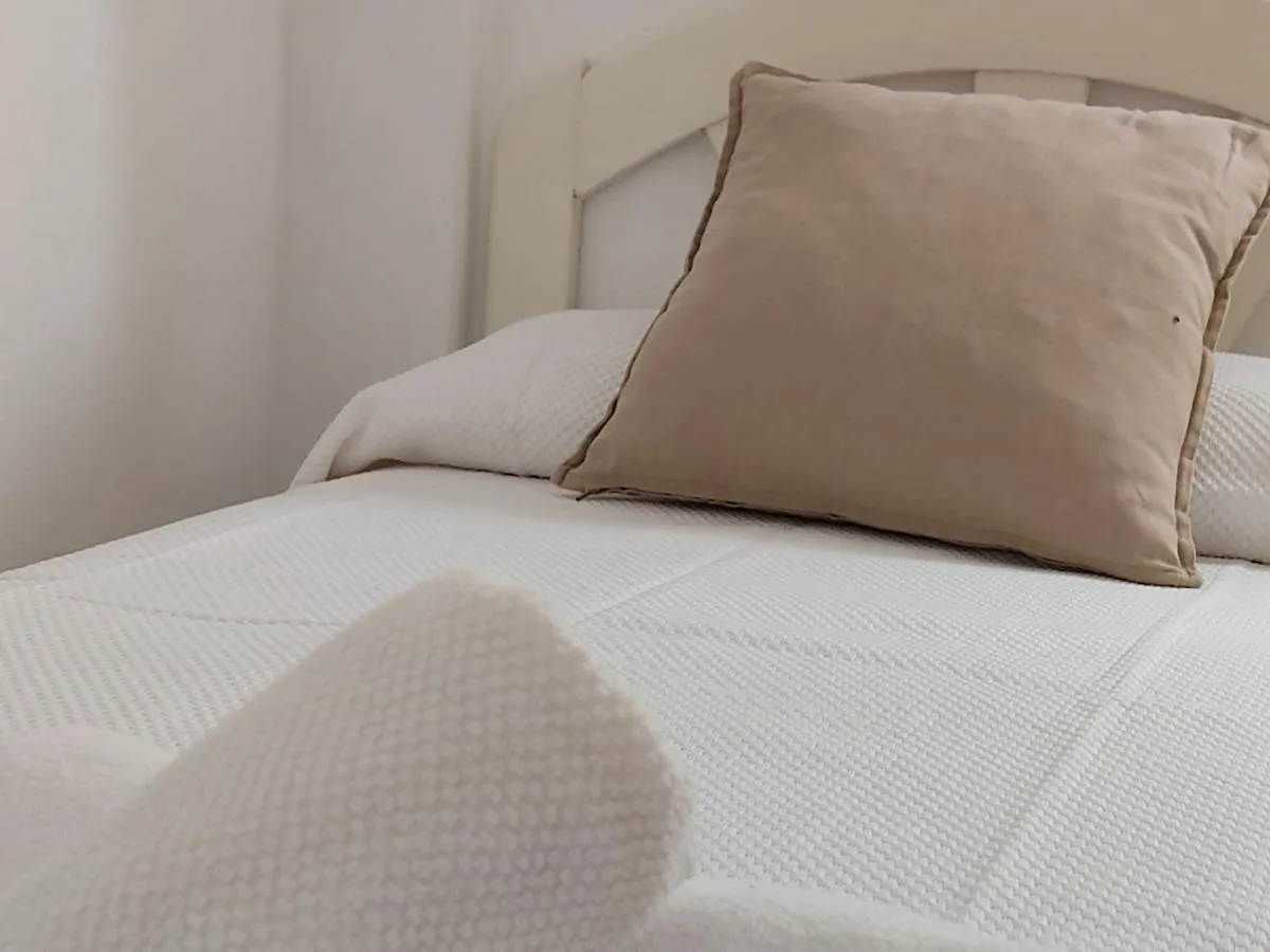 Apartamentos Bolonia - M A N U E L A Apartment