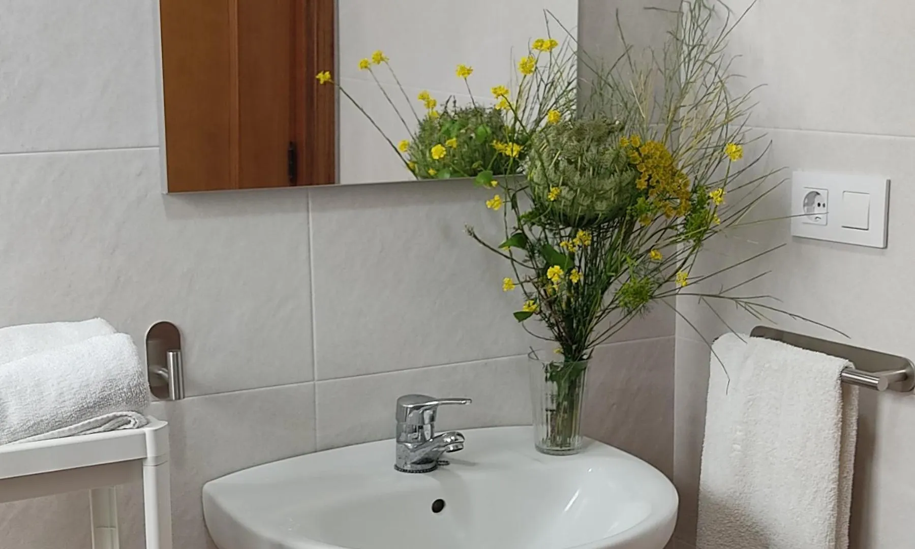 Apartamentos Bolonia - M A N U E L A 0*,