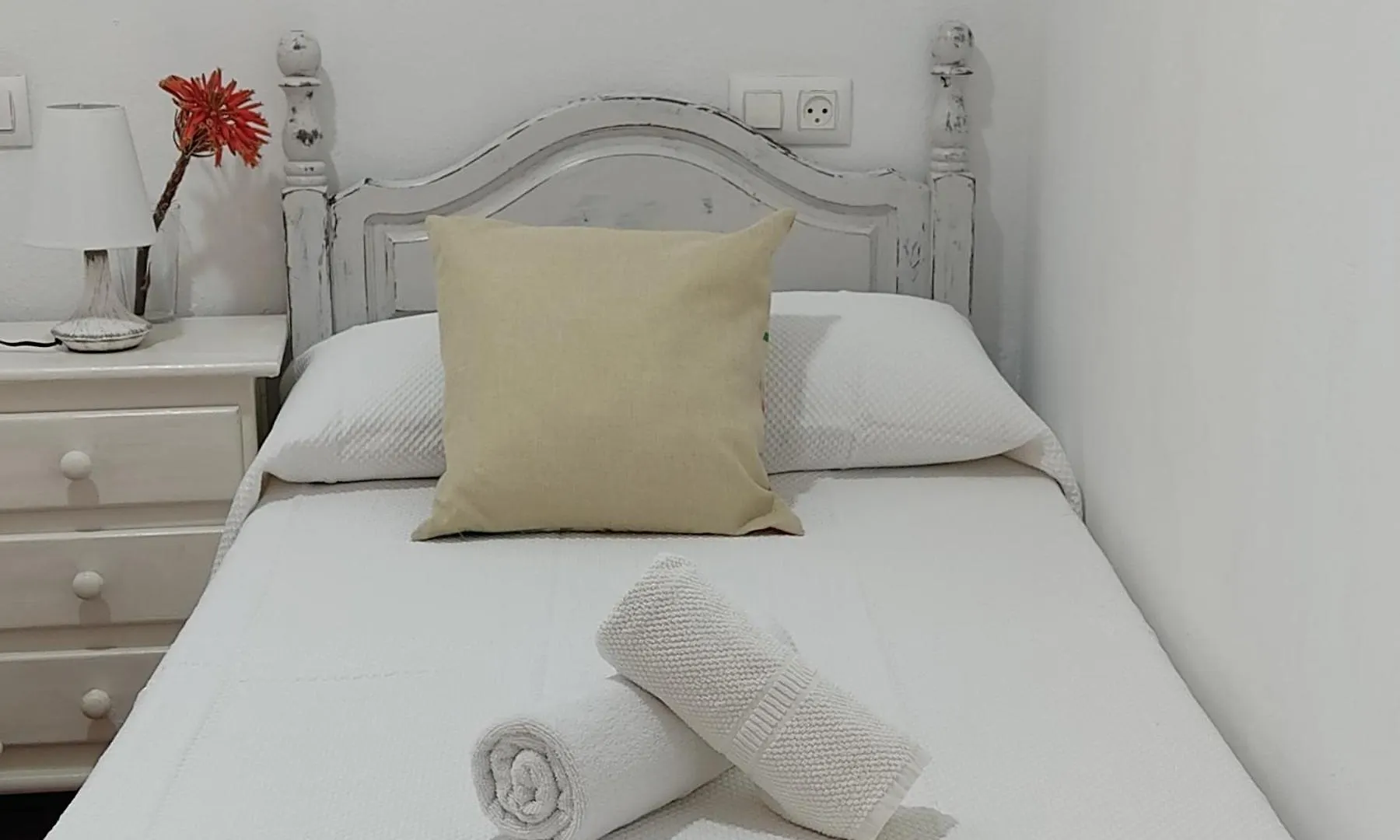 Apartamentos Bolonia - M A N U E L A Apartment