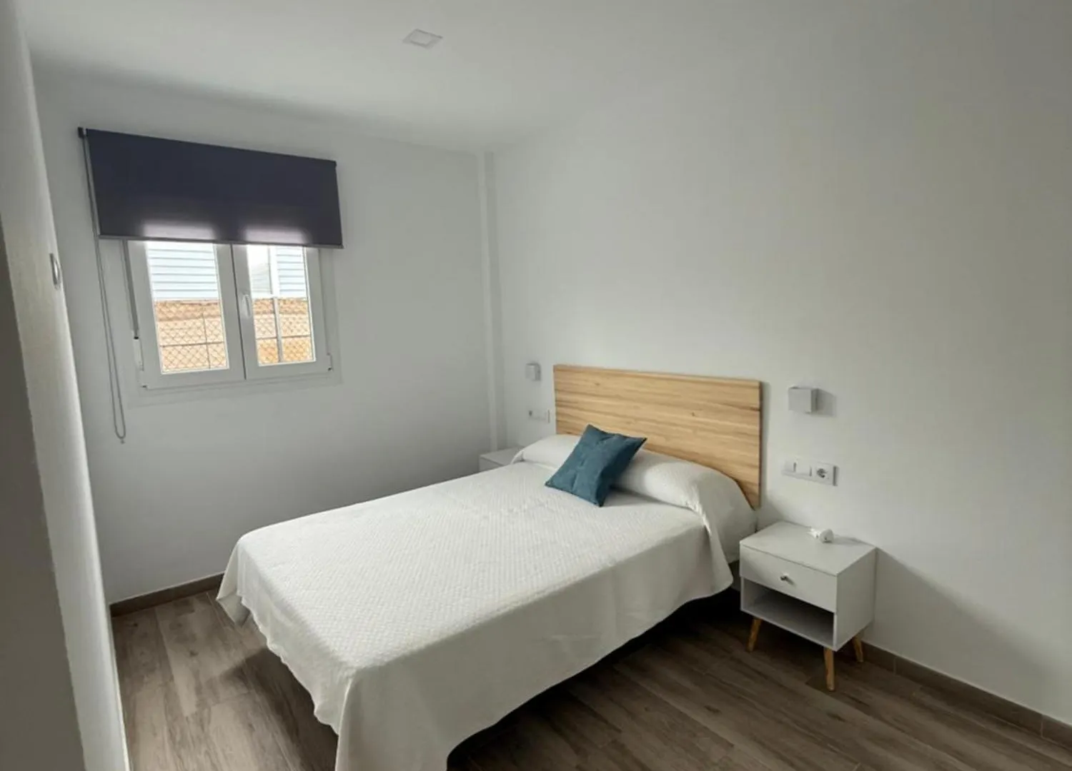 Apartamentos Bolonia - M A N U E L A 0*,
