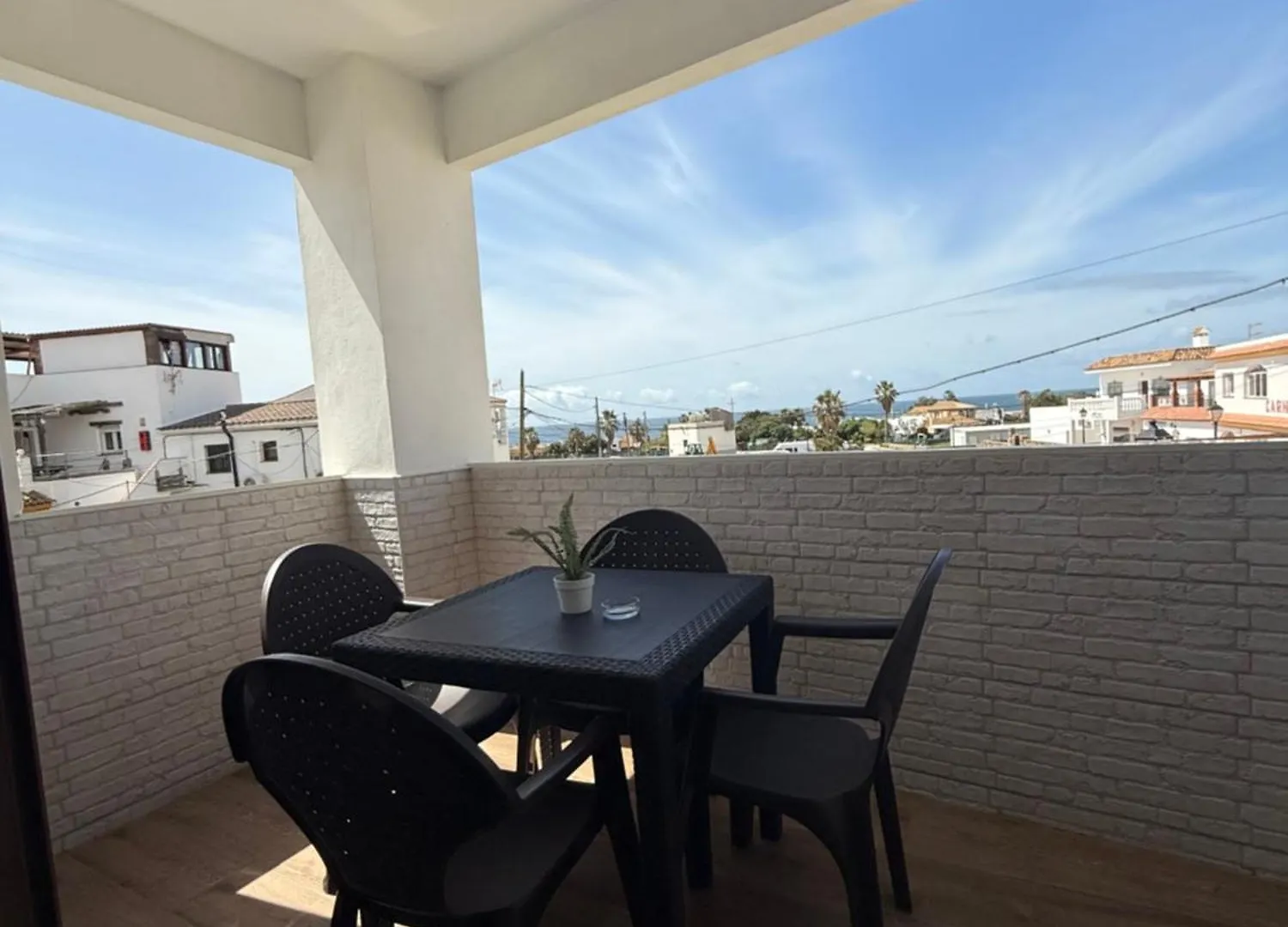 Apartamentos Bolonia - M A N U E L A Spain