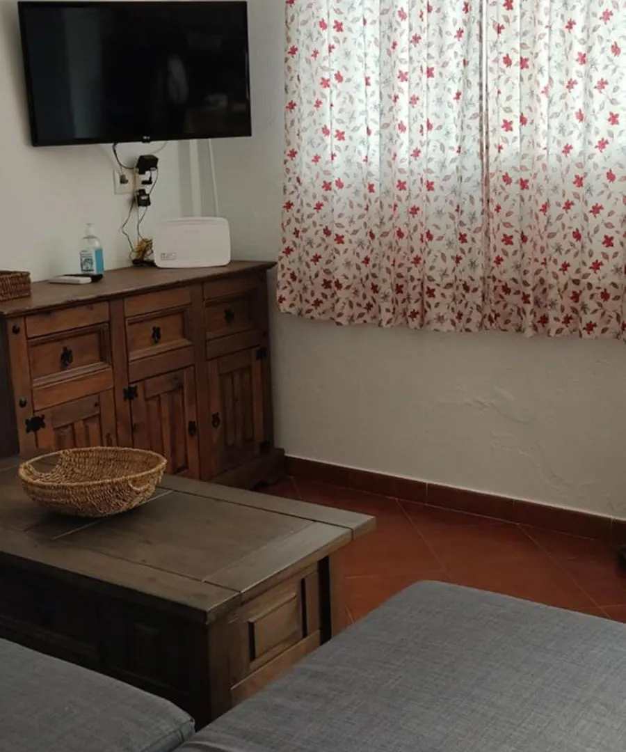 Apartamentos Bolonia - M A N U E L A 0*,